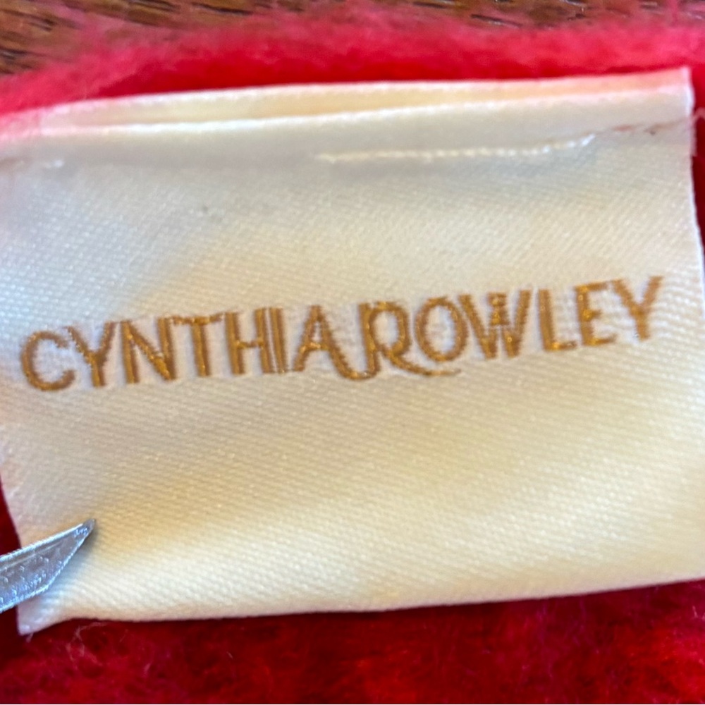 Cynthia Rowley Mohair Throw - Picture 3 of 3
